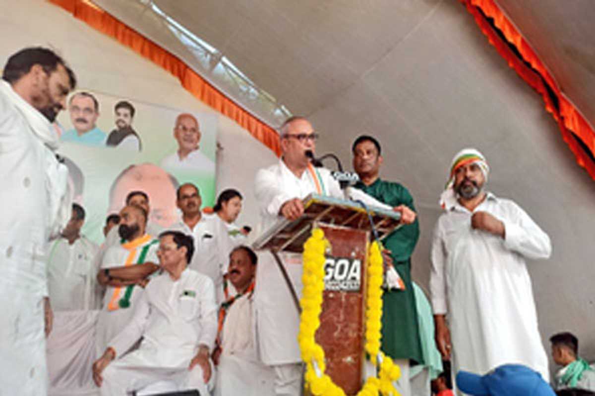 मप्र और केंद्र की सरकार महिला, युवा व किसान विरोधी : कांग्रेस मप्र और केंद्र की सरकार महिला, युवा व किसान विरोधी : कांग्रेस